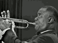 Louis Armstrong Satchmo GIF - Louis Armstrong Satchmo Jazz GIFs