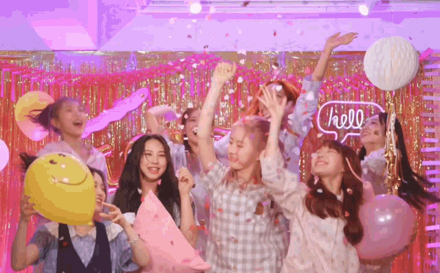 Lightsum Kpop GIF - Lightsum Kpop Party - Discover &amp; Share GIFs