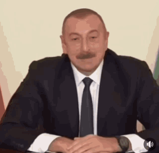 nooldu-aliyev.gif