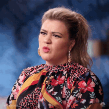 What Kelly Clarkson GIF - What Kelly Clarkson The Voice GIFs