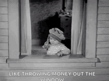 Tossing Money Out Free Money GIF - Tossing Money Out Free Money Here You Go Everyone GIFs