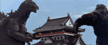 King Kong Vs Godzilla Smash GIF - King Kong Vs Godzilla Smash Destroy GIFs