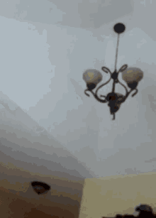 Ceiling Chandelier GIF - Ceiling Chandelier Shaky GIFs