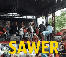 Sawer GIF - Hujan Uang Konser Nyanyi GIFs