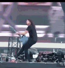Dave Grohl Foo Fighters GIF - Dave Grohl Foo Fighters Rock And Roll GIFs