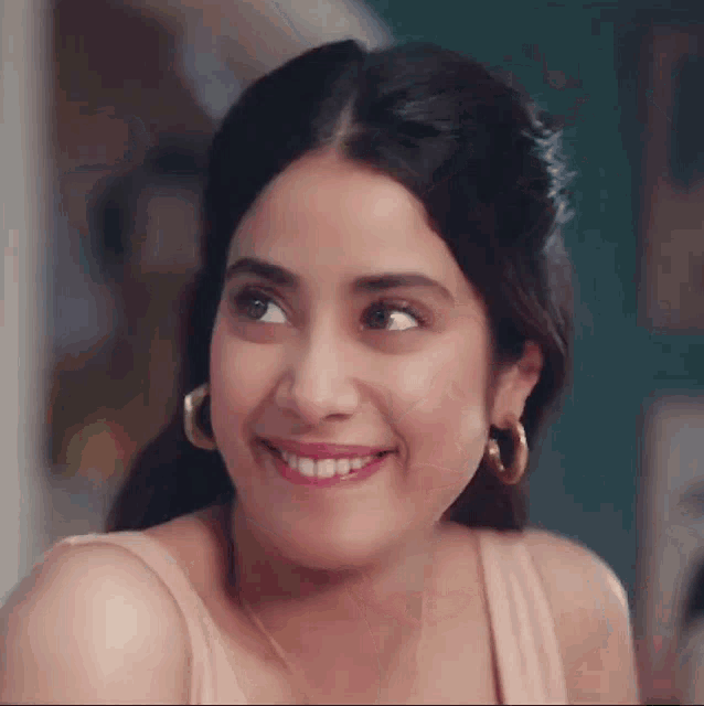 Janhvi Kapoor Laughing GIF - Janhvi Kapoor Laughing Cute - Discover &amp; Share  GIFs