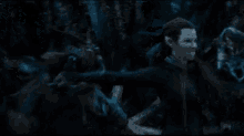 tauriel fighting desperated bow and arrow