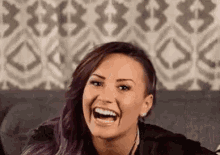 Demi Lovato Te Pide Que Sonrías GIF - Sonrie Sonríe Gilipollas GIFs