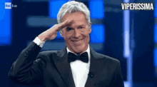 viperissima claudio baglioni trash gif reaction tv viperissima claudio baglioni trash gif reaction tv