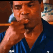 John Witherspoon Friday GIF - John Witherspoon Friday Eating GIFs