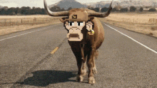 Apegang Bull GIF - Apegang Bull Big Bull GIFs
