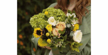Send Flowers Online Bouquet Of Flowers GIF - Send Flowers Online Bouquet Of Flowers Flowers GIFs