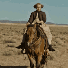 Horseback Riding Johanna Leonberger GIF - Horseback Riding Johanna Leonberger News Of The World GIFs