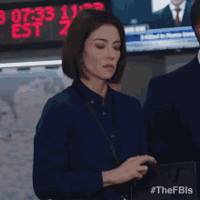 Note Taking Analyst Elise Taylor GIF - Note Taking Analyst Elise Taylor Fbi GIFs