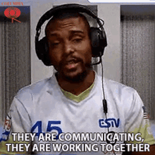 They Are Communicating They Are Working Together Brock Vereen GIF - They Are Communicating They Are Working Together Brock Vereen Estv GIFs