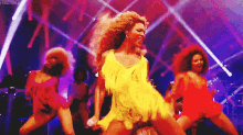 How I Think I Look At A Hip Hop Concert Vs. Reality GIF - Beyonce Concert Dance GIFs
