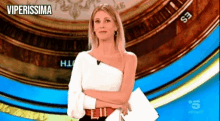 viperissima alessia marcuzzi isola dei famosi trash gif reaction tv viperissima alessia marcuzzi isola dei famosi trash gif reaction tv