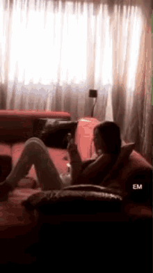 Emma Muscat Texting GIF - Emma Muscat Texting Amici17 GIFs