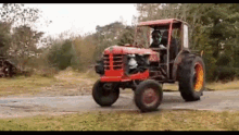 Notexpected Tractor GIF - Notexpected Tractor Weavingcrowd GIFs