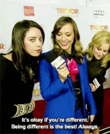 Parks And Recreation Amy Poehler GIF - Parks And Recreation Amy Poehler Aubrey Plaza GIFs