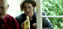 joey batey bloody cakes banana eating fruit
