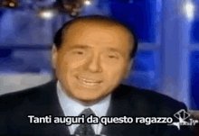 Buon Compleanno Tanti Auguri Da Questo Ragazzo Berlusconi GIF - Happy Birthday Happy Birthday From This Guy Berlusconi GIFs