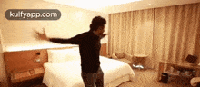 When I First Time Visited Star Hotel.Gif GIF - When I First Time Visited Star Hotel Naveen Polishetty Jathi Ratnalu GIFs