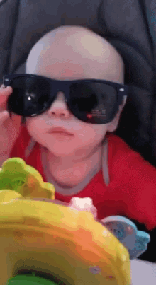 Baby Sunglasses GIF - Baby Sunglasses Cool GIFs