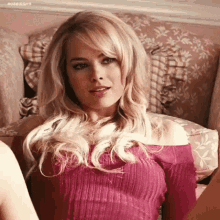 Margot Robbie Seductive GIF - Margot Robbie Seductive Naughty GIFs