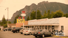 Rr Cafe GIF - Twin Peaks Cafe Parking Lot GIFs
