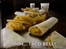 Taco Bell Nachos GIF - Taco Bell Nachos Burrito GIFs