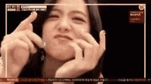 Jisoo Pointing GIF - Jisoo Pointing Blackpink GIFs