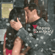 Happy New Year Kiss Gifs Tenor