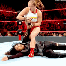 Ronda Rousey Armbar GIF - Ronda Rousey Armbar Tamina GIFs
