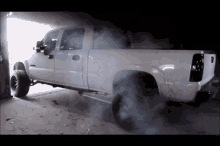 Whistl In Diesel Truck GIF - Whistl In Diesel Truck White Truck GIFs