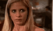 Buffy Te Mato GIF - Buffy Im Watching You GIFs