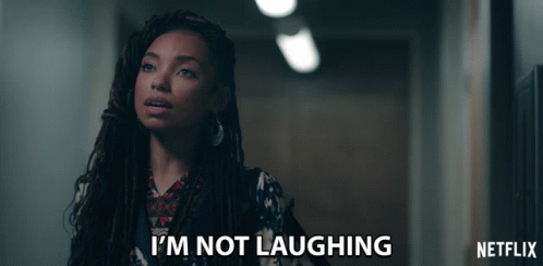 Гифы смех. Девушка смеется. Саманта браун. She is not laughing. Женщина смеется.