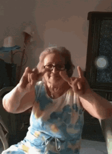 Grandmama Old Lady GIF - Grandmama Grandma Old Lady GIFs