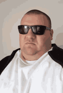 G Mak Gifs Tenor