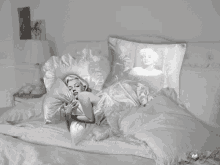 Marilyn Monroe Sleeping GIF - Marilyn Monroe Sleeping Star GIFs