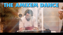 Amixem Dance GIF - Amixem Dance Piano GIFs