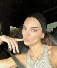 Kendall Jenner Eyes GIF - Kendall Jenner Eyes Pout GIFs