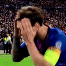 Messi 梅西 GIF - Messi 梅西 Blow Kiss GIFs