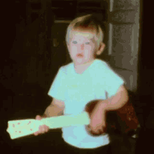 Kurt Cobain Baby Kurt GIF - Kurt Cobain Cobain Baby Kurt GIFs