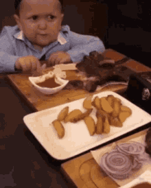eat eating dinner eat eating dinner