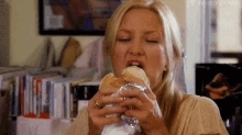 Kate Hudson GIF - Kate Hudson Burger Eating GIFs