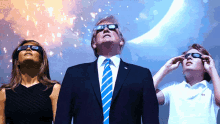 Trump 3d Glasses GIF - Trump 3d Glasses Look Up GIFs