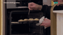 sacando del horno masterchef argentina temporada3 episodio106 muffins