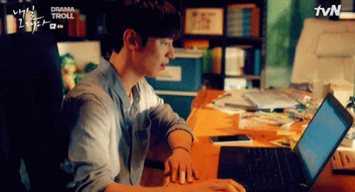kdrama-turning-off-the-computer.gif