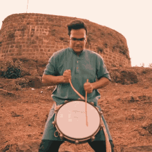 Drumming Jigar Rajpopat GIF - Drumming Jigar Rajpopat Game Of Thrones Theme GIFs